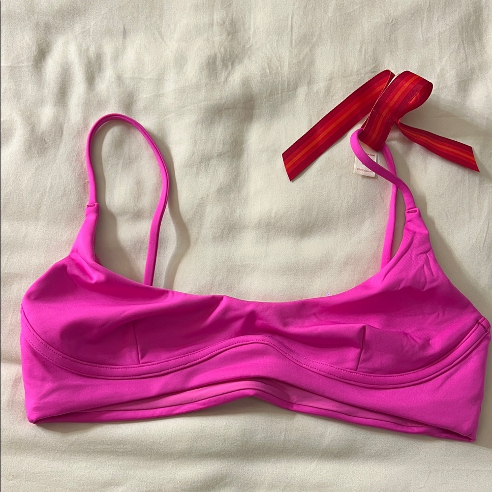 Left on Friday Pink Women's Club Bikini Top New with Tags